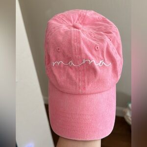 Mama hat